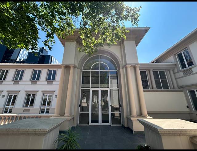 1,173M² OFFICE TO LET IN SANDTON CENTRAL